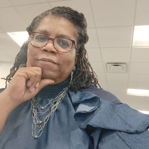 Meet your Posher, Sheila